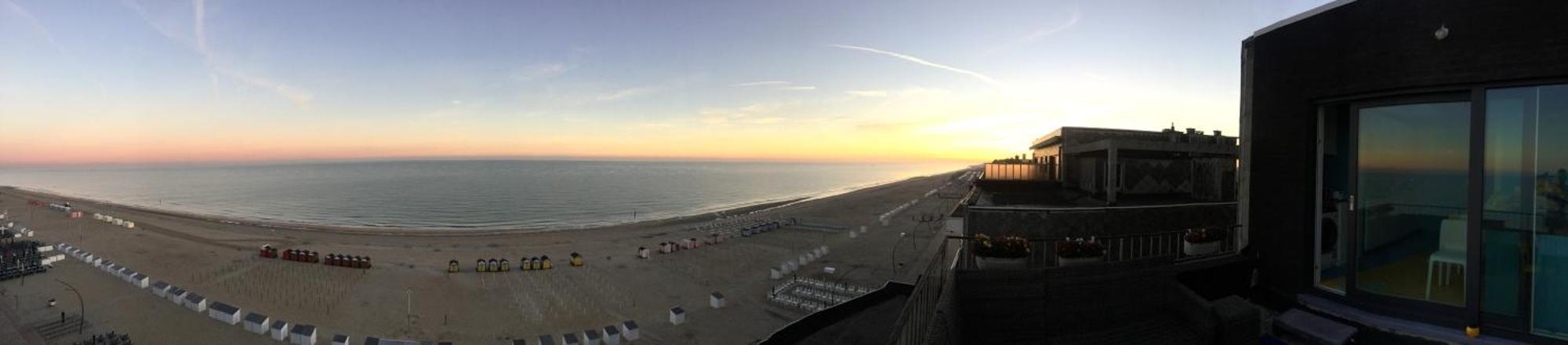 Ferienwohnung Zeedijk44 - Frontal Sea View Penthouse De Panne Exterior foto